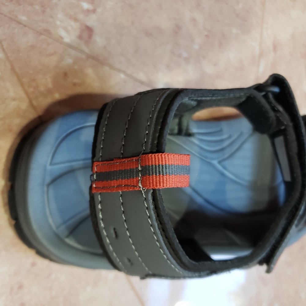 SANDAL - Picture 4 of 5